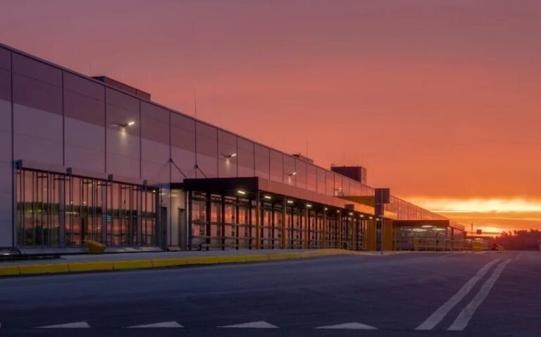 Tech-Enabled Agility: How Warehub Is Rewriting the Rules of Industrial Leasing