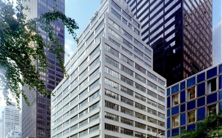 Davis JV Will Reposition Offices in Grand Central Submarket