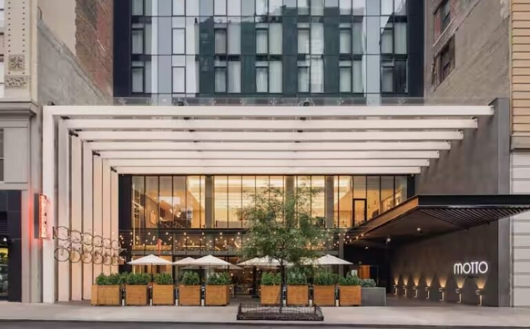 Quartet of Manhattan Hotels Trades for Nearly $500M