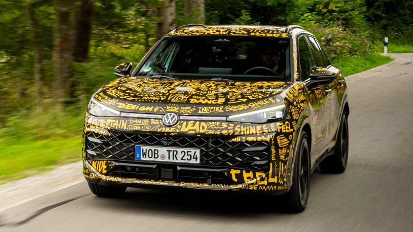 New Volkswagen T-Roc prototype 2025 - pictures