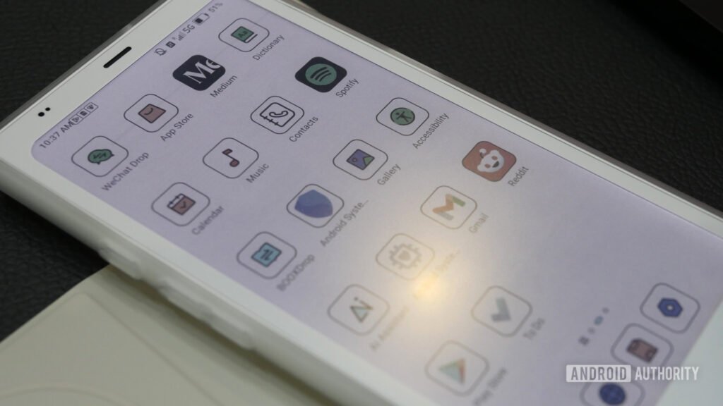 That compact Android e-reader that doubles as a phone is finally ready for prime time