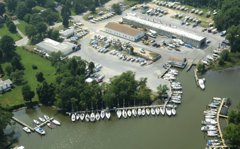 Hyatt Commercial Represents Seller in Sale of Family-Owned Boatyard