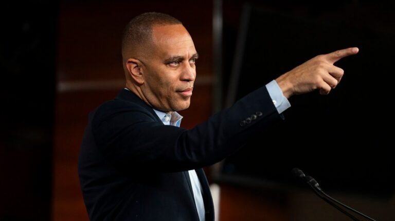 Watch live: Jeffries and House Democrats hold press conference on shutdown day 15