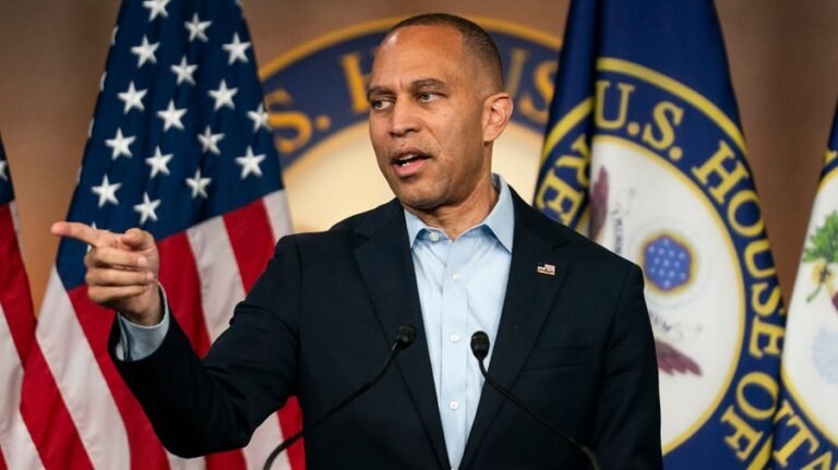 Jeffries: Trump, Republicans 'radio silent' on shutdown negotiations