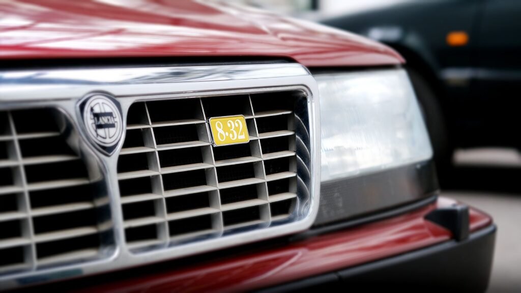 Lancia Thema 8.32: The First Car with Active Aerodynamics