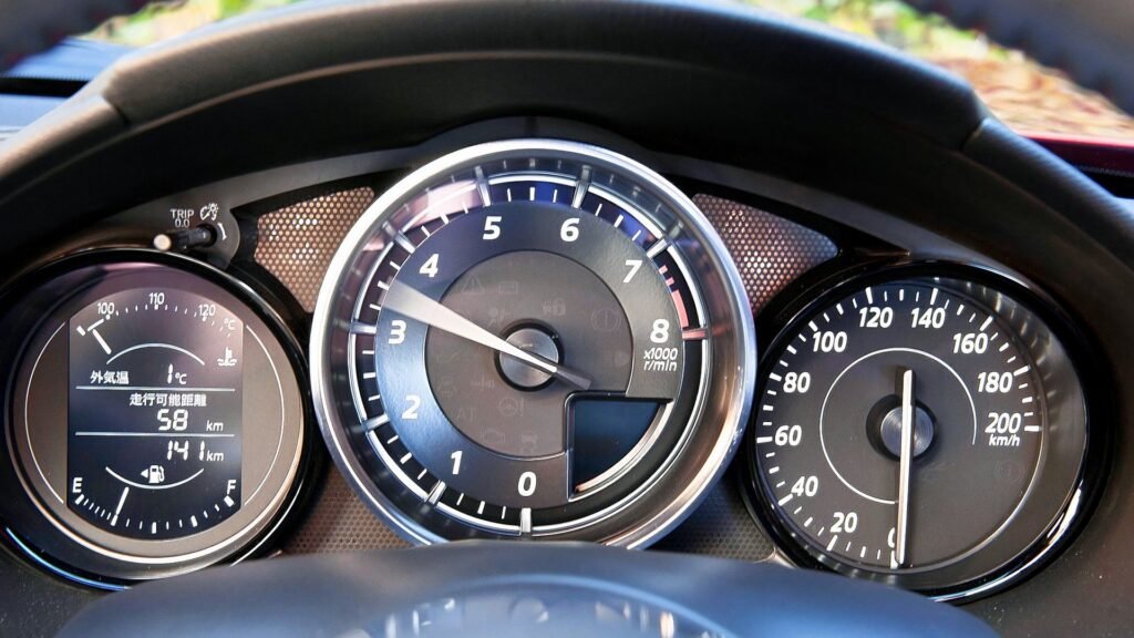 The Toyota GR86 And Mazda Miata Are The  Only 2 Affordable High-Revving Four-Cylinder Sports Cars Left