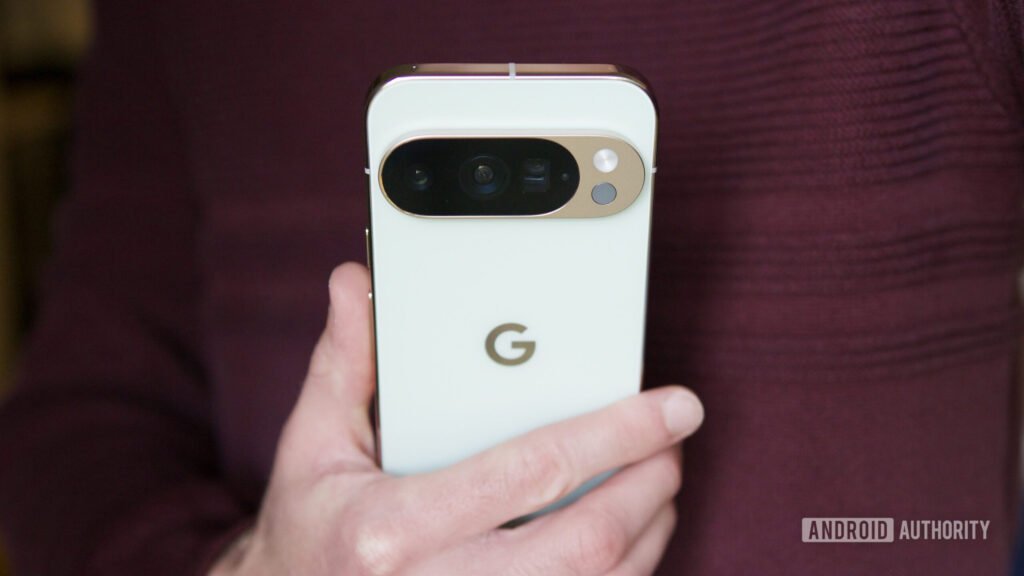 Google surprises Pixel users with another October update