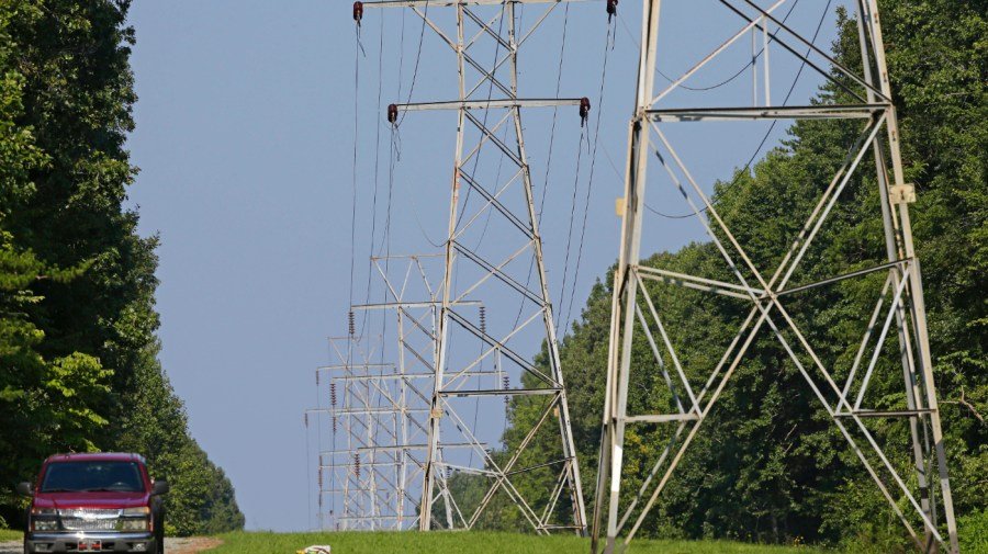 Trump finalizes $1.6B loan for power lines initiated by Biden
