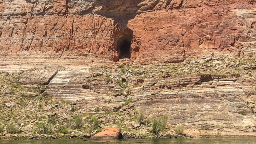 An Asteroid Impact May Have Led to Flooding near the Grand Canyon