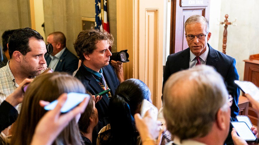 Live updates: Senate vote sets up chance to end government shutdown