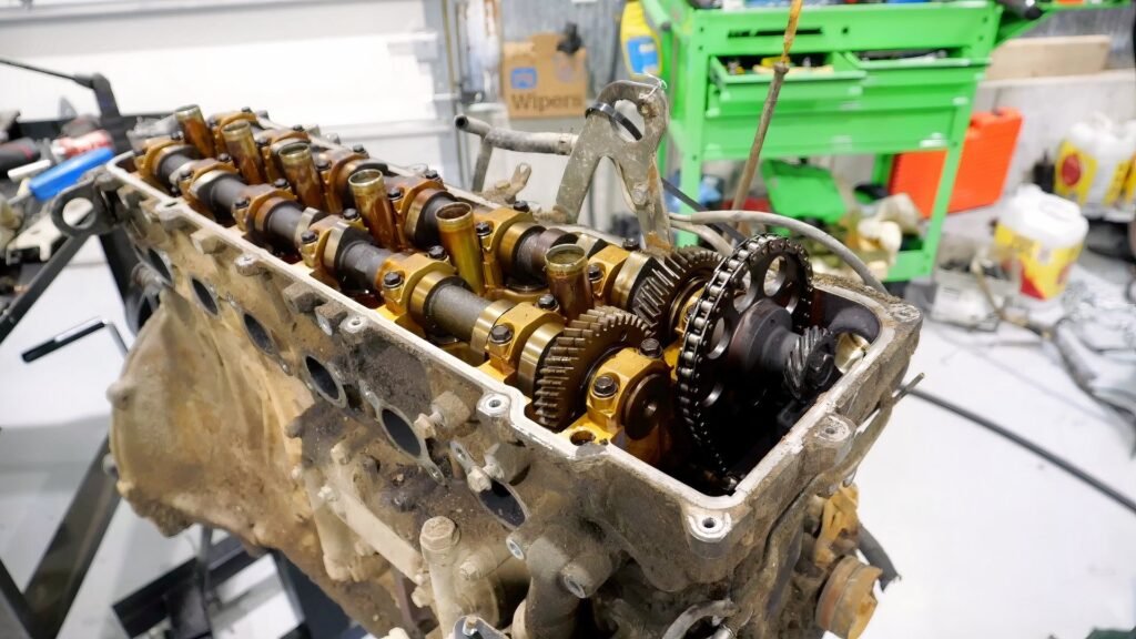 This 343K-Mile Toyota Land Cruiser Engine Teardown Proves Old Is Gold