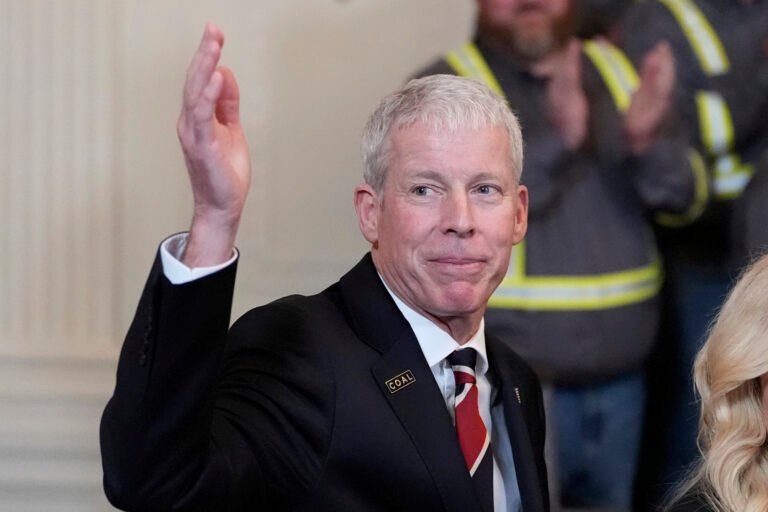 ‘It just seems so messy’: How Chris Wright went wrong with the White House