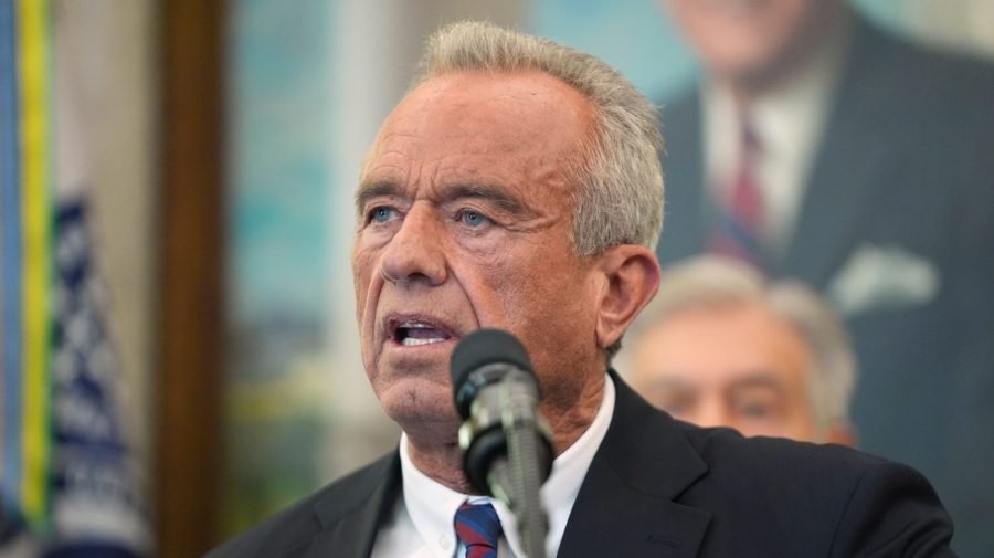 Chris Matthews: RFK Jr. actions 'not logical'