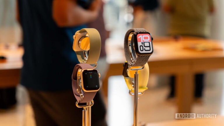 Get the new Apple Watch SE 3 at a $49.01 discount!