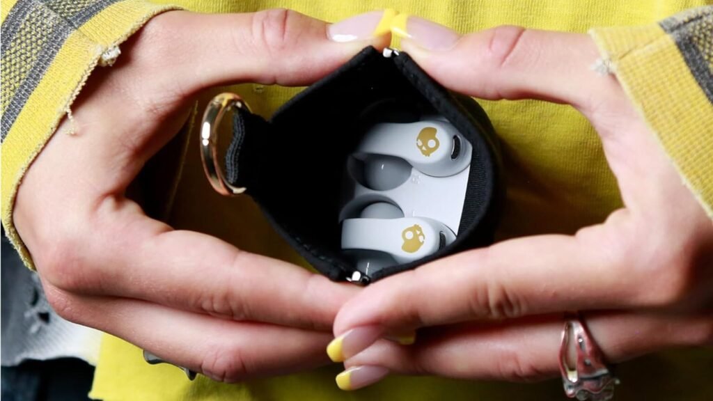 Early Black Friday steal: Score record 33% savings on the new Skullcandy Push 720 buds