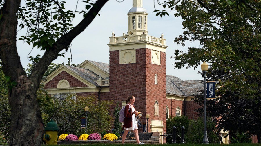 Female students struggling more to recover since pandemic