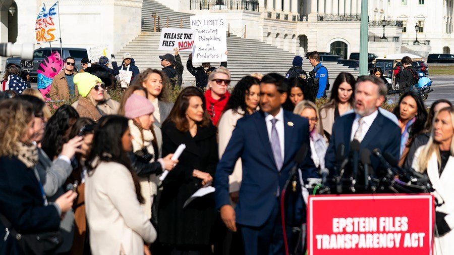 House overwhelmingly votes to release Epstein files