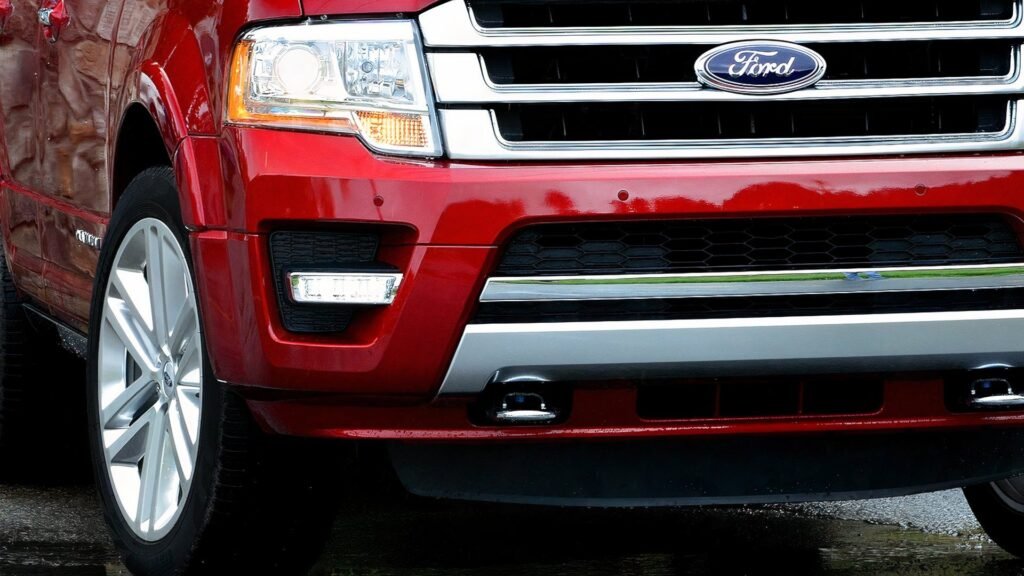 Ford Doesn't Offer Any V8-Powered SUVs, And It Doesn't Need To Either