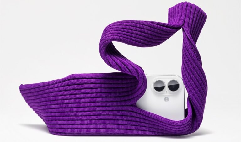 Forget the iPhone sock! Gemini’s helping me design an all-new Pixel carrying accessory