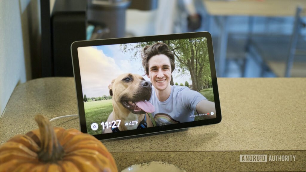 Google Pixel Tablet now $249, bringing back its record-low price for Black Friday