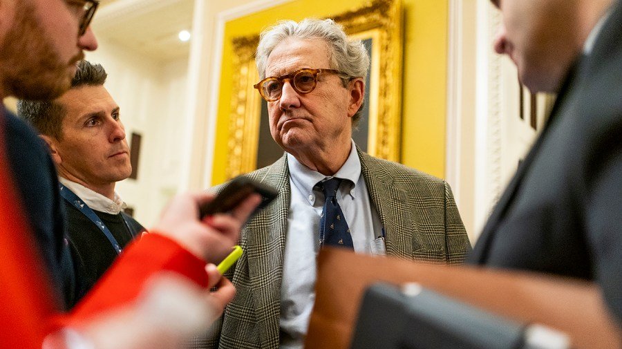 Senate Republicans pitch spending cuts in energy and water bill