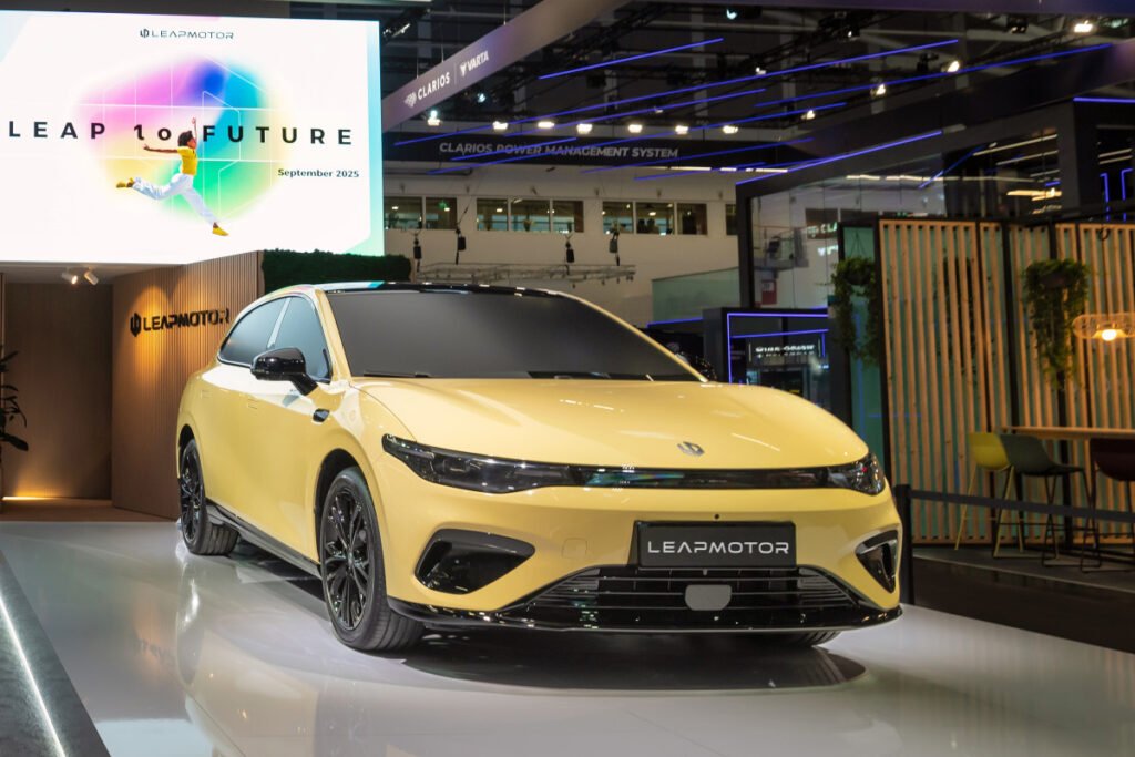 This 320-Mile Chinese EV for $13,000 Is the Kind of Deal U.S. Buyers Can Only Dream Of