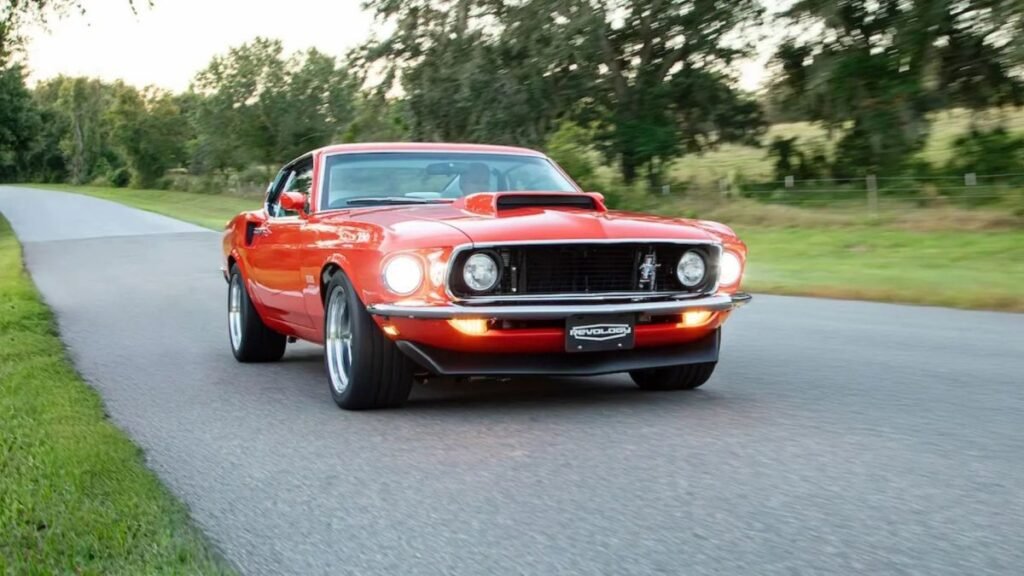New Boss 429 Looks Vintage but Drives Like a Modern Supercar