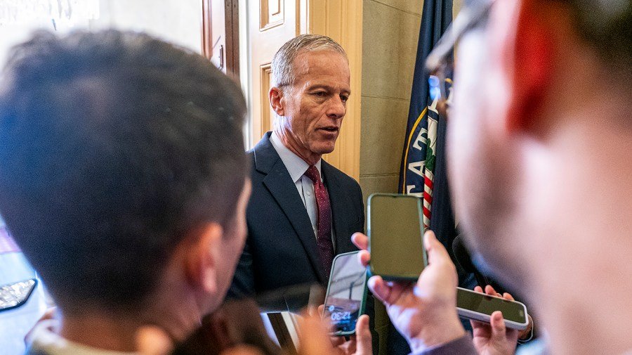 Senate near deal to reopen government