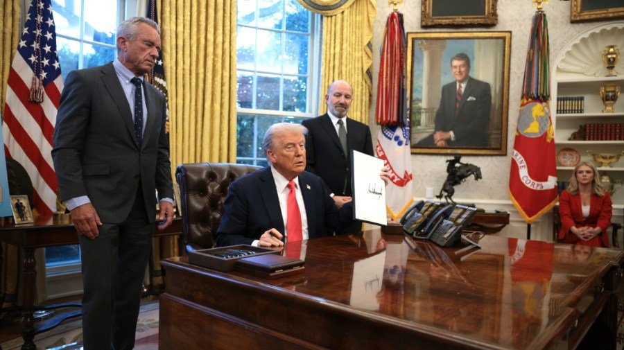 Trump says he would only approve direct health care payment legislation
