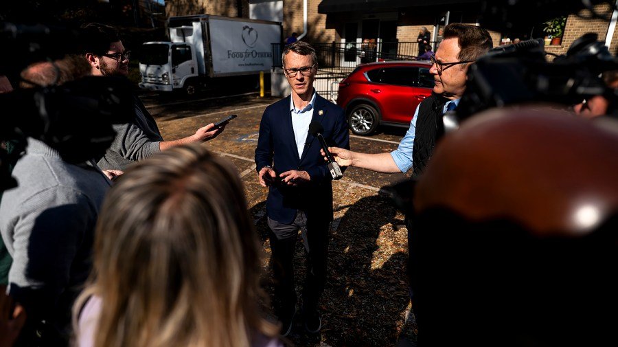 Democrats press DHS to reinstate oversight of ICE detention centers