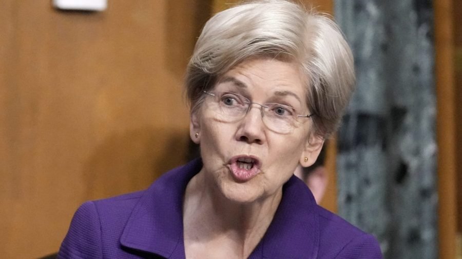Netflix, Warner Bros. deal 'looks like an anti-monopoly' nightmare: Warren