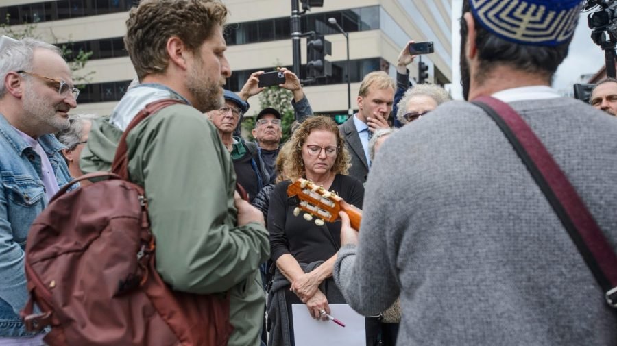 US Jewish groups urge heightened security at public events after Hanukkah celebration targeted