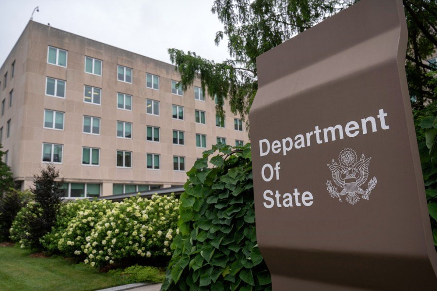 US renews Venezuela advisory: 'Do not travel'