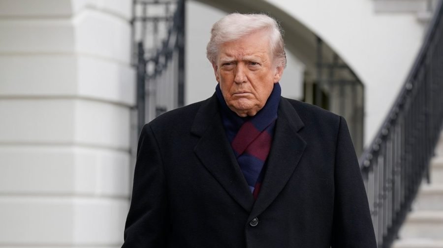 Trump approval rating rebounds after second-term low: DDHQ average