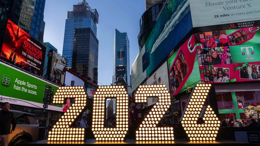 How to manage your life’s transition into 2026, according to these 5 experts