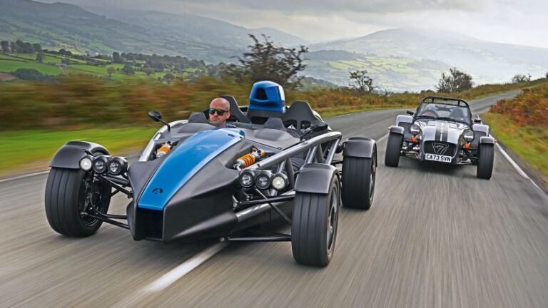 Ariel Atom vs Caterham Seven twin-test - pictures