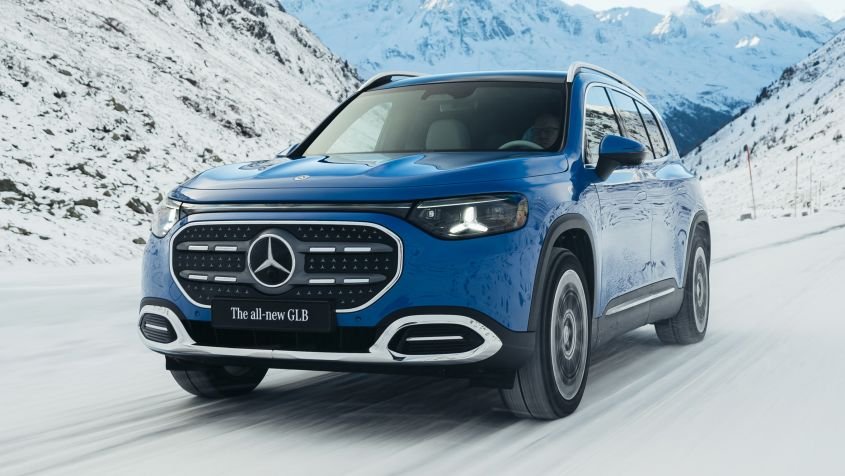 New Mercedes GLB revealed 2025 - pictures