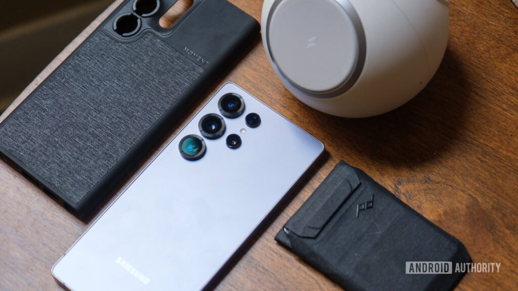 The best Samsung accessories for your new Galaxy S25