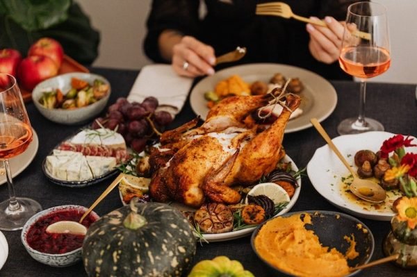 The Safe Christmas Foods Guide Every Dog Parent Needs