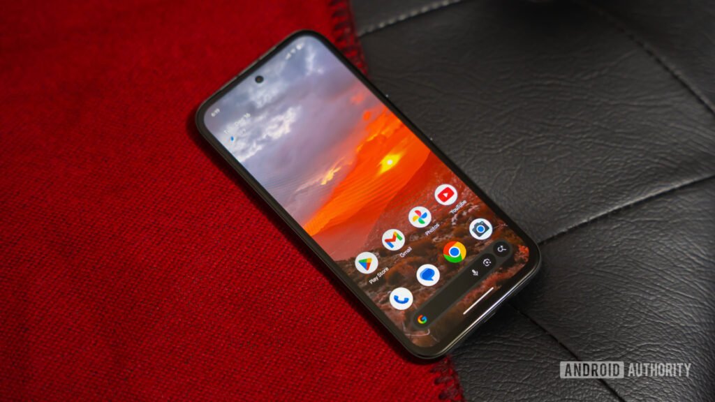 Wallpaper Wednesday: More great phone wallpapers for all to share (December 17)
