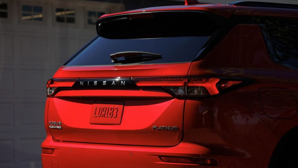 2026 Nissan Rogue Plug-In Hybrid Interior And Exterior Gallery