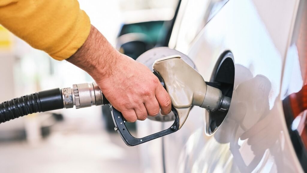 Trump Proposes to Weaken Fuel Economy Rules for Vehicles