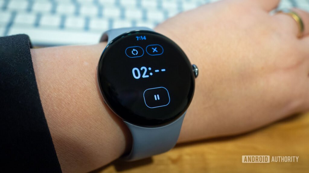 Google fixes Pixel Watch annoyances with AOD timer, stopwatch, and media controls