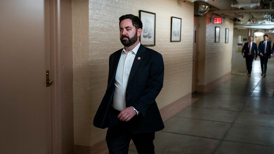 GOP centrists push Democratic ObamaCare discharge petition to 218-signature threshold