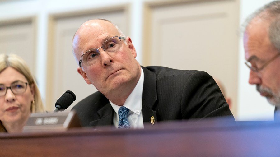 House Republican warns Nvidia H200 sales could help China ‘catch up’ on AI computing power