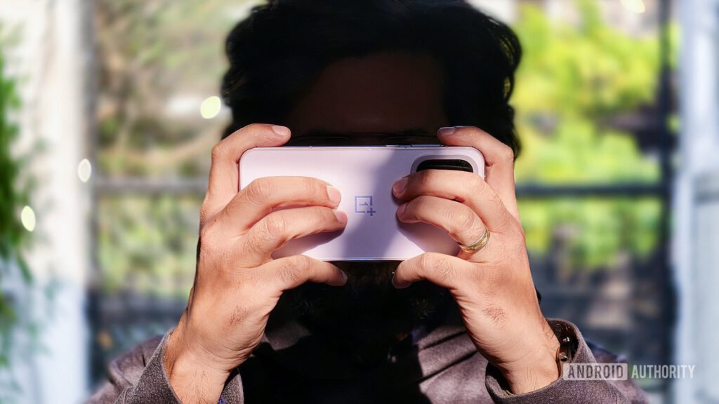 I tried to melt my OnePlus 15 with some real games