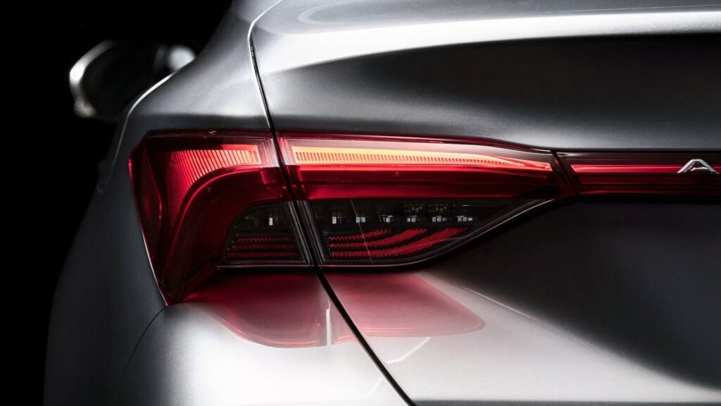 The 2017 And 2022 Toyota Avalon Is An Indestructible Luxury Car For A Budget Price