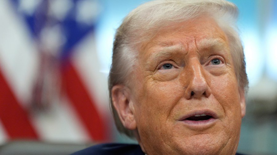 Approval of Trump's economic policy hits 2-term low: Poll