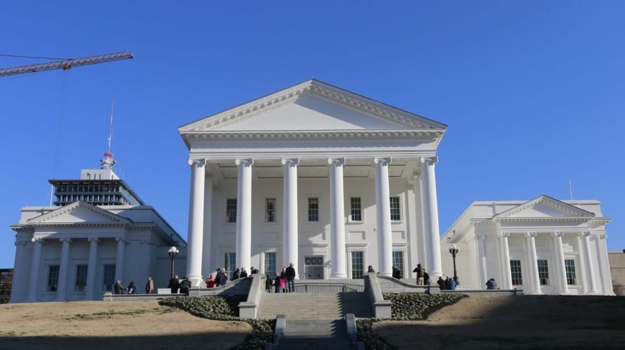 51 percent in Virginia poll favor redistricting