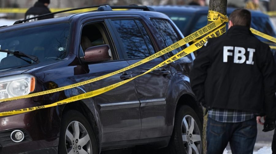 Minneapolis witness: ICE agents would not let doctor near shooting victim